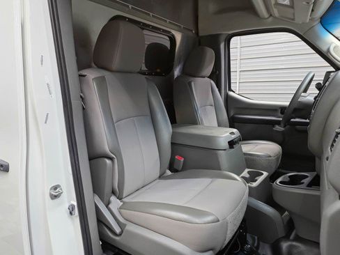 Used 2021 Nissan NV 2500 SV w/ Navigation Package RWD image 17