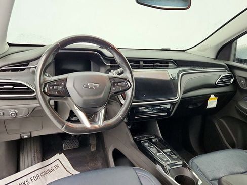 Used 2022 Chevrolet Bolt EUV LT w/ Convenience Package image 10