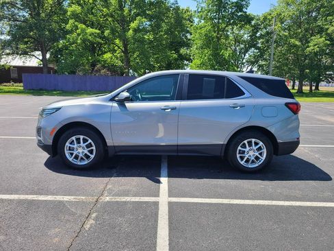 Used 2024 Chevrolet Equinox LT AWD/4WD image 4