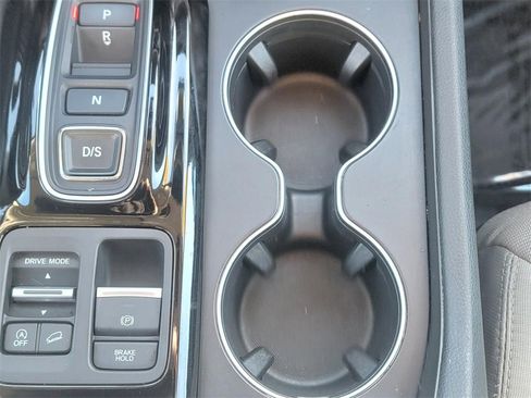 Used 2023 Honda Pilot LX image 28