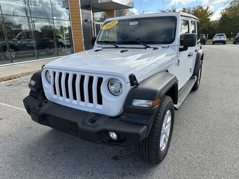 Used 2021 Jeep Wrangler Unlimited Sport image 4