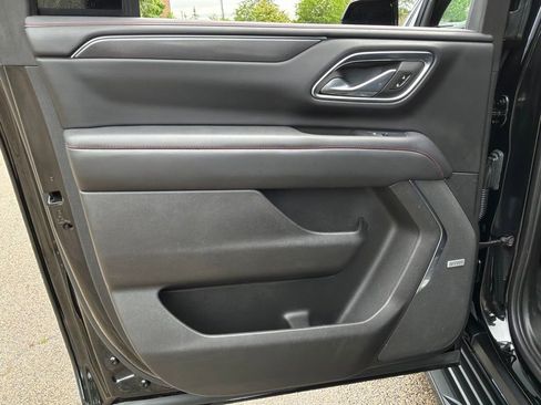Used 2023 Chevrolet Suburban RST AWD/4WD image 25
