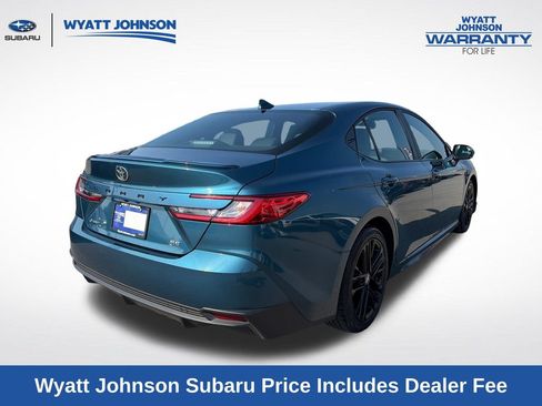 Used 2025 Toyota Camry SE FWD image 9