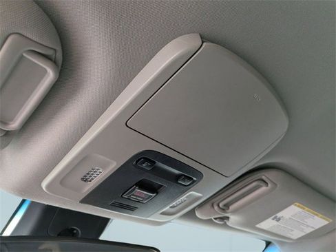 Used 2019 Toyota Camry SE image 21