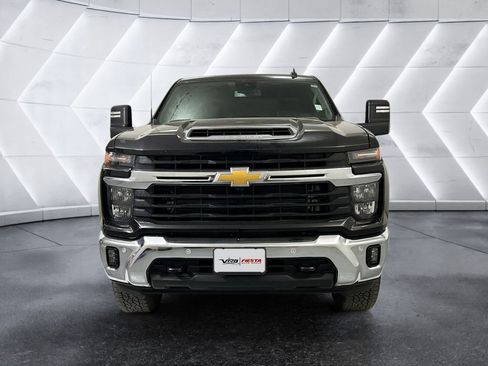 Used 2025 Chevrolet Silverado 2500 LT w/ Texas Edition AWD/4WD image 2