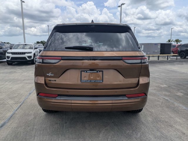 New 2026 Jeep Grand Cherokee Limited AWD/4WD image 5