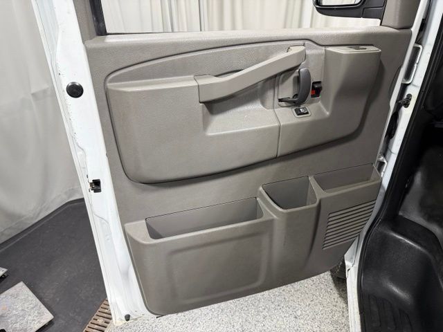 Used 2019 Chevrolet Express 2500 w/ Driver Convenience Package RWD image 14