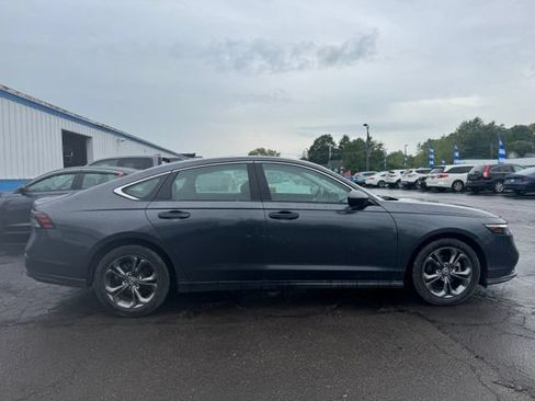 Used 2024 Honda Accord EX image 1