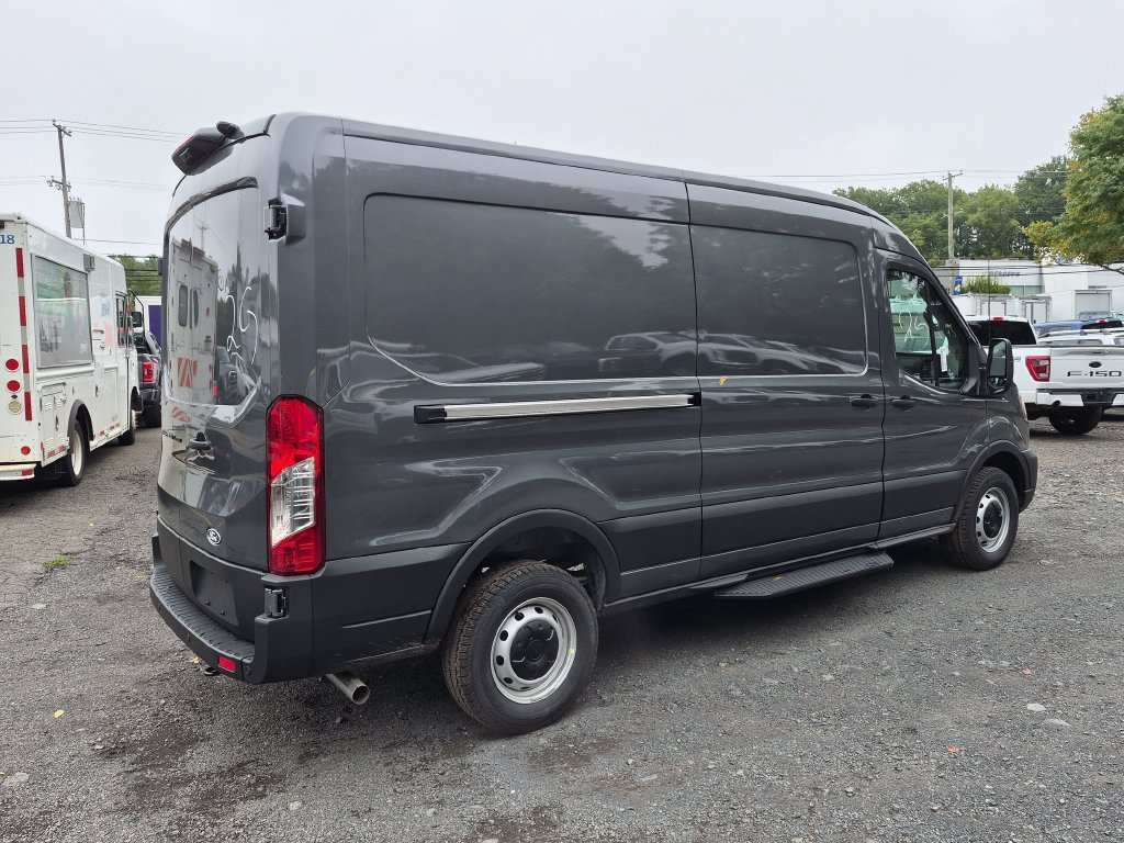 New 2026 Ford Transit 250 148 Medium Roof w/ Load Area Protection Package RWD image 7