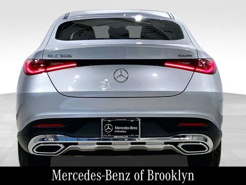 Used 2024 Mercedes-Benz GLC 300 4MATIC image 5