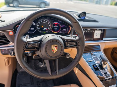 Certified 2023 Porsche Panamera 4 AWD/4WD image 15