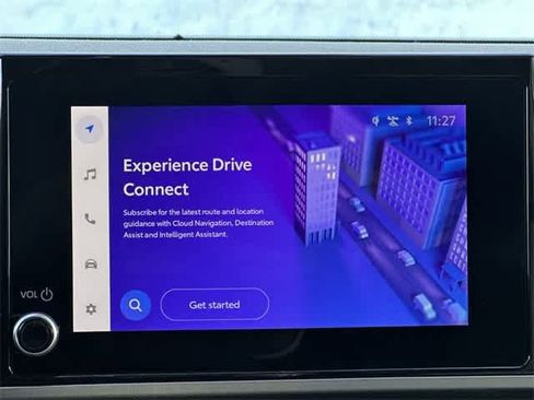 Used 2025 Toyota Camry LE image 12