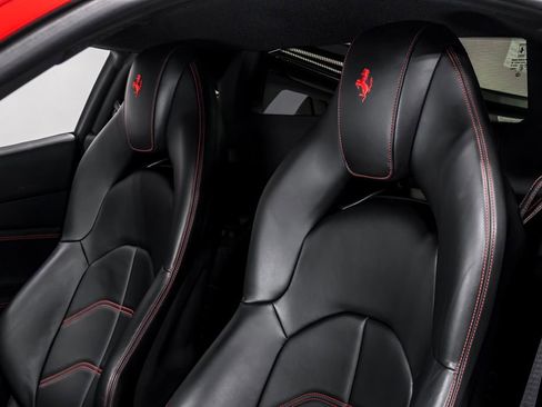 Used 2018 Ferrari 488 GTB image 19