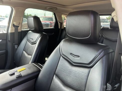 Used 2019 Cadillac XT5 Premium Luxury AWD/4WD image 14
