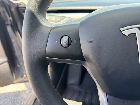 Used 2023 Tesla Model 3 Standard Range RWD image 14