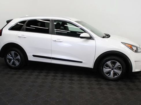 Used 2018 Kia Niro LX FWD image 3