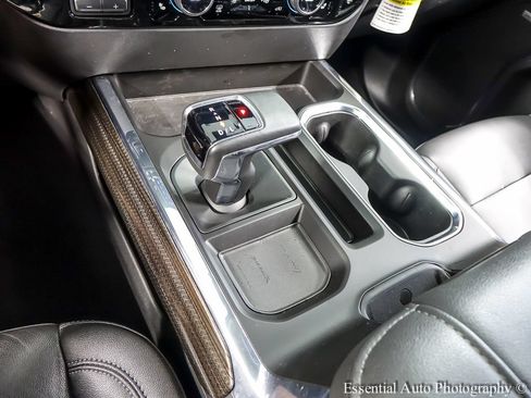 Used 2023 Chevrolet Silverado 1500 LT Trail Boss w/ LT Trail Boss Premium Package AWD/4WD image 19