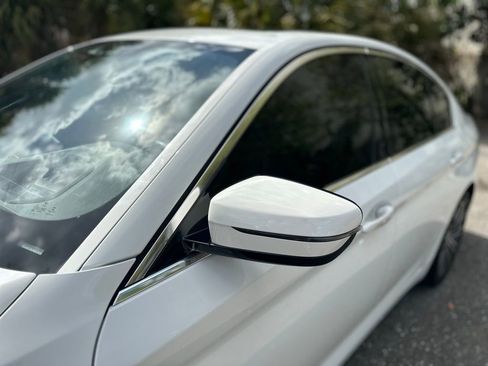 Used 2018 BMW 530i image 7