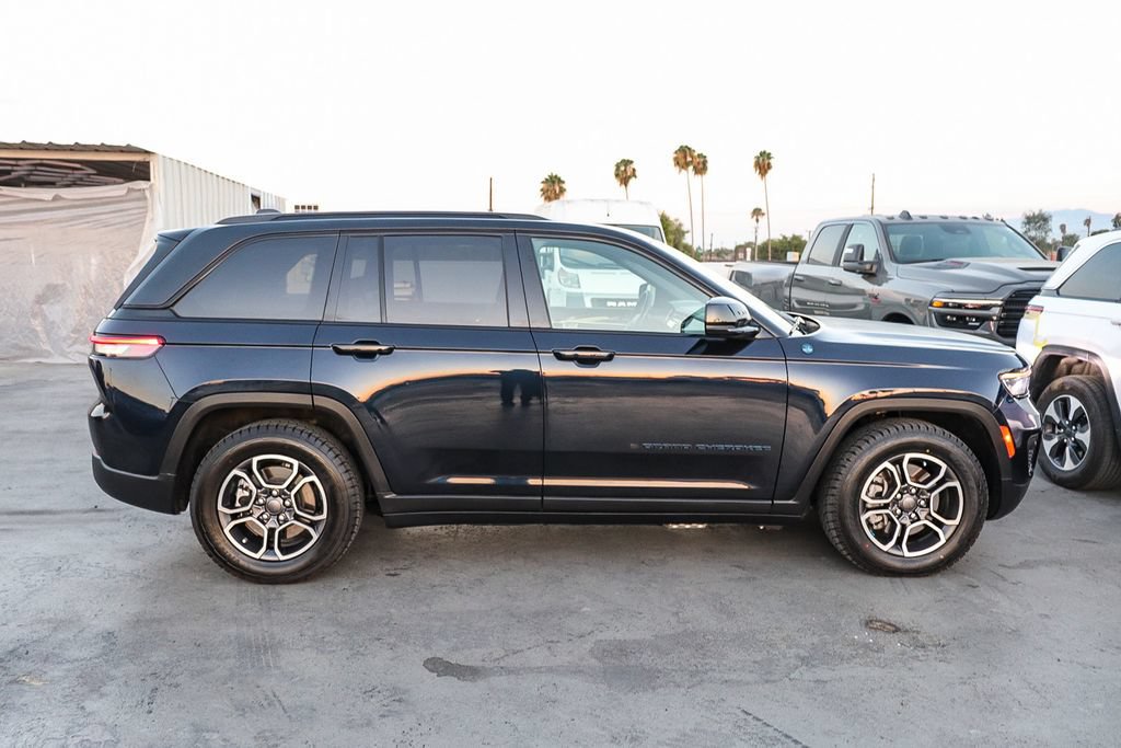 Used 2024 Jeep Grand Cherokee Trailhawk AWD/4WD image 13