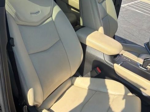Used 2017 Cadillac XT5 Premium Luxury w/ Driver Assist Package AWD/4WD image 27