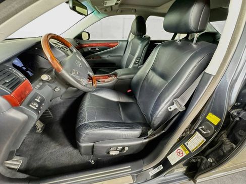 Used 2008 Lexus LS 460 RWD image 25