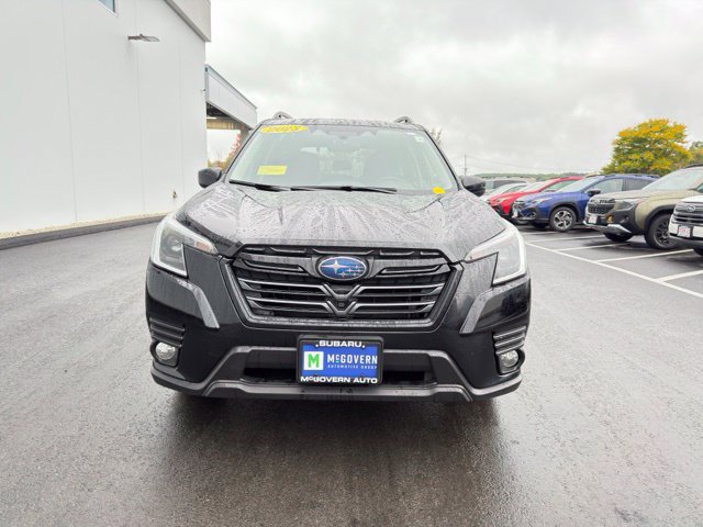 Used 2023 Subaru Forester Premium AWD/4WD image 3