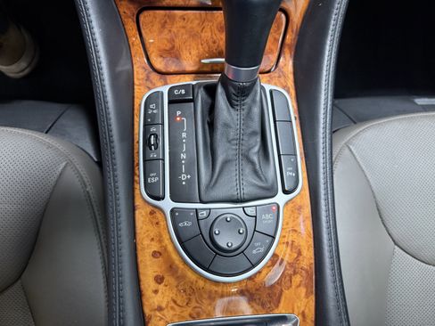 Used 2007 Mercedes-Benz SL 550 image 25