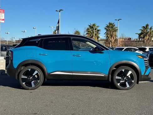 New 2026 Nissan Kicks SR w/ SR Premium Package image 3