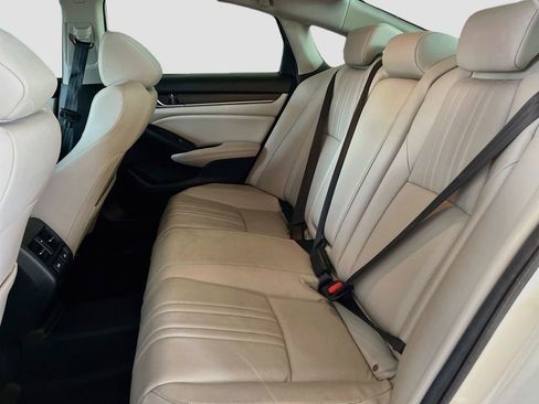 Used 2022 Honda Accord Touring image 25