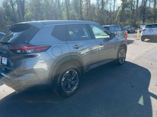 Used 2025 Nissan Rogue SV video 1