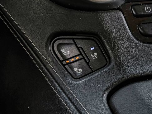 Used 2020 Chevrolet Tahoe Premier AWD/4WD image 22