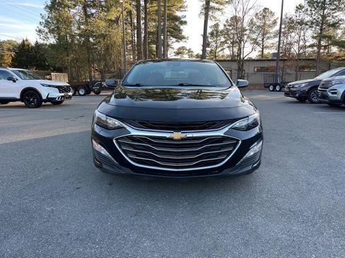 Used 2024 Chevrolet Malibu LT image 3