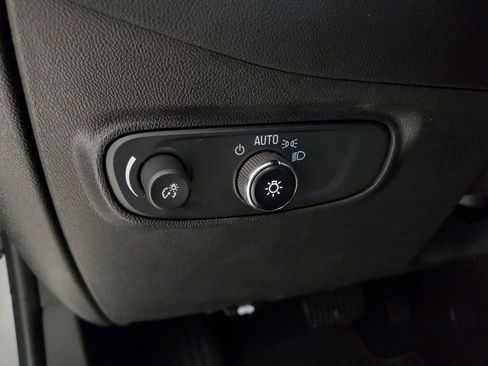 Used 2023 Chevrolet Equinox LT image 13