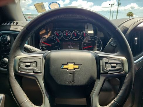Used 2021 Chevrolet Silverado 1500 LT AWD/4WD image 20
