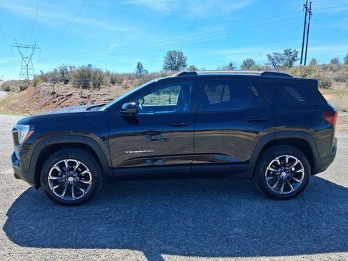 New 2026 GMC Terrain Elevation w/ Elevation Premium Package AWD/4WD image 7