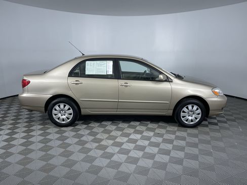 Used 2004 Toyota Corolla LE image 10
