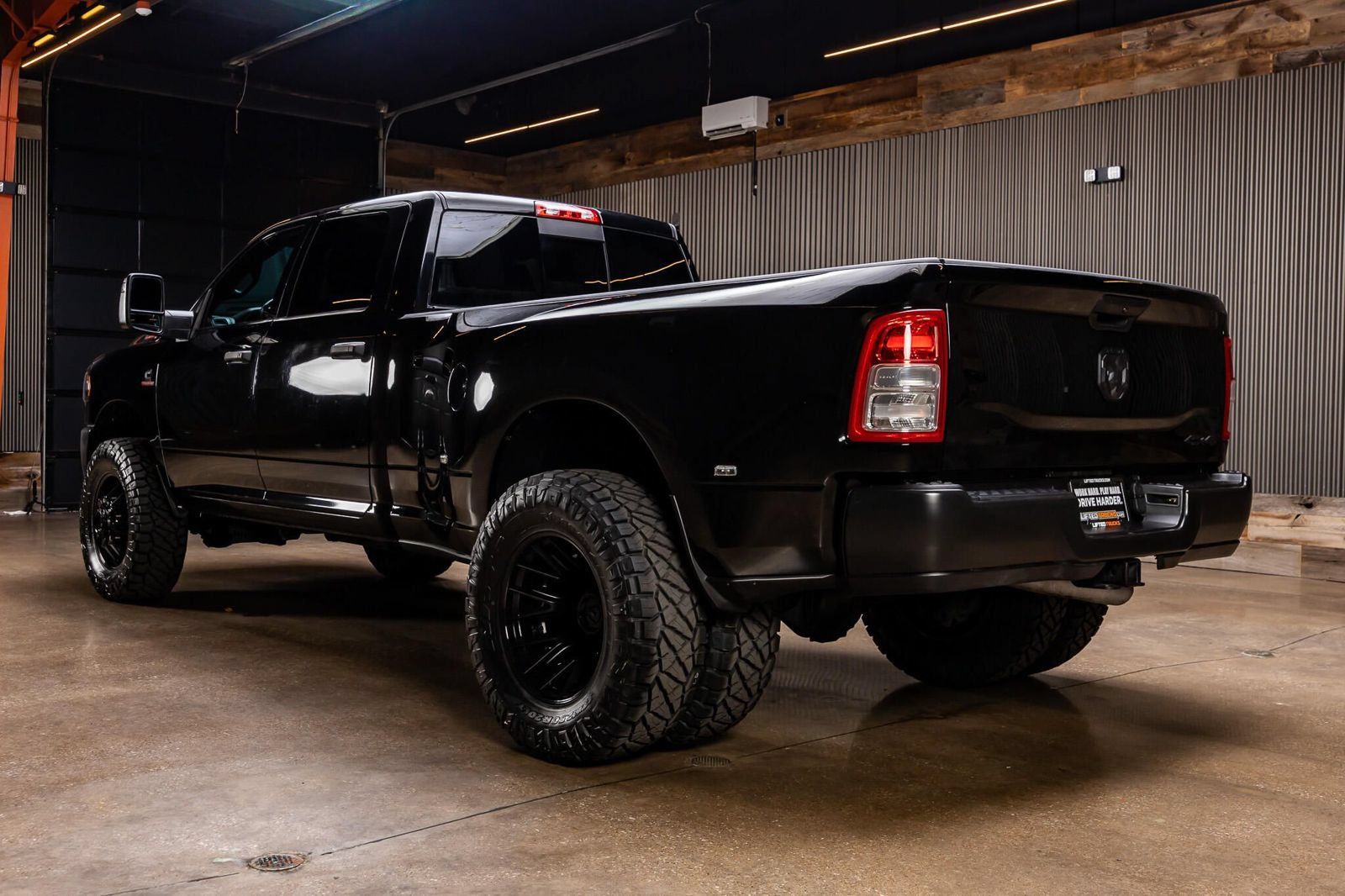 Used 2024 RAM 3500 Tradesman AWD/4WD image 7