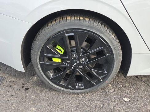 New 2026 Kia K5 GT image 9