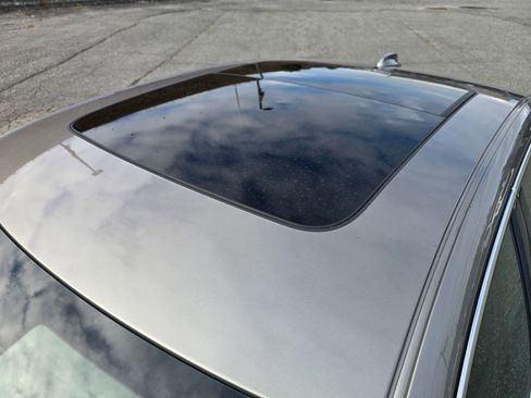 Used 2021 Volvo S90 T6 Inscription image 21