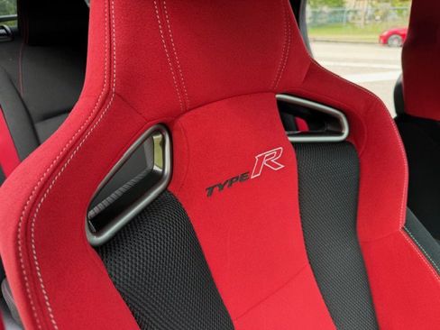 Used 2019 Honda Civic Type R image 14