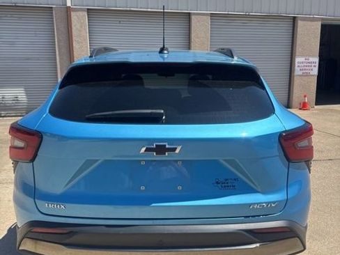 Used 2025 Chevrolet Trax ACTIV w/ Driver Confidence Package image 4