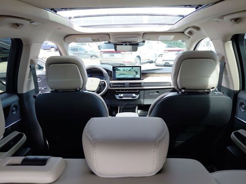 New 2026 Lincoln Corsair Reserve image 29