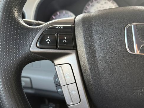 Used 2015 Honda Pilot LX image 29