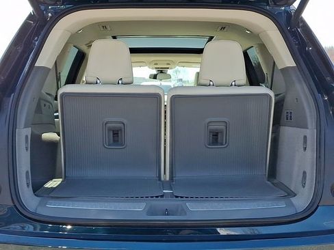 Certified 2025 Cadillac XT6 Premium Luxury w/ LPO, Floor Liner Package image 28