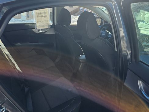 Used 2024 Kia Forte LXS image 8