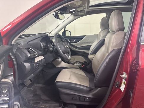 Used 2022 Subaru Forester Limited image 11