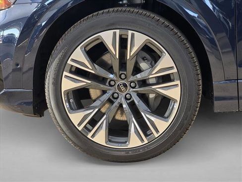 New 2026 Audi Q8 Premium Plus image 9