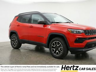 Used 2025 Jeep Compass Trailhawk video 1