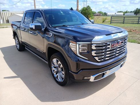 Used 2026 GMC Sierra 1500 Denali w/ Denali Reserve Package AWD/4WD image 12