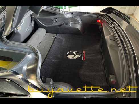 Used 2016 Chevrolet Corvette Z06 w/ 3LZ Preferred Equipment Group RWD image 22